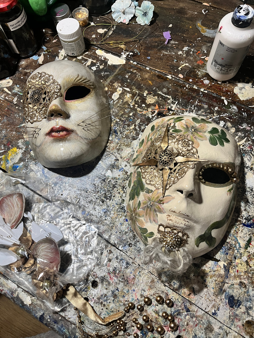 Handgemaakt Venetiaans mannenmasker met zeemeermin tattoo |Kunstwarenuis Jet